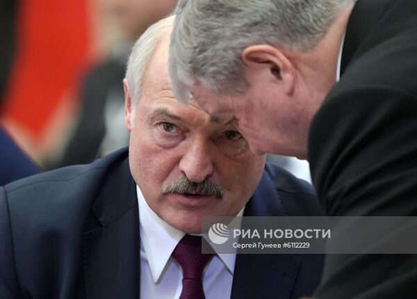 Рабочая поездка президента РФ В. Путина в Санкт-Петербург