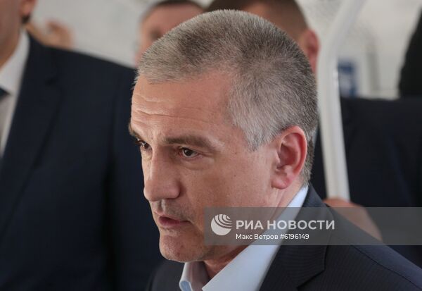 Презентация узкоколейного трамвая в Евпатории