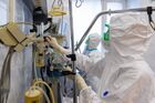 Медицинские работники в коронавирусном стационаре, открытом на базе госпиталя медсанчасти МВД России по Москве. Изображение является раздаточным материалом, предоставлено третьей стороной. Только редакционное использование. Запрет на архивирование, коммерческое использование, рекламную кампанию. Место: Россия, Москва. Коронавирусный стационар открыт на базе госпиталя медсанчасти МВД России по Москве