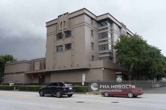 США потребовали закрыть консульство Китая в Хьюстоне