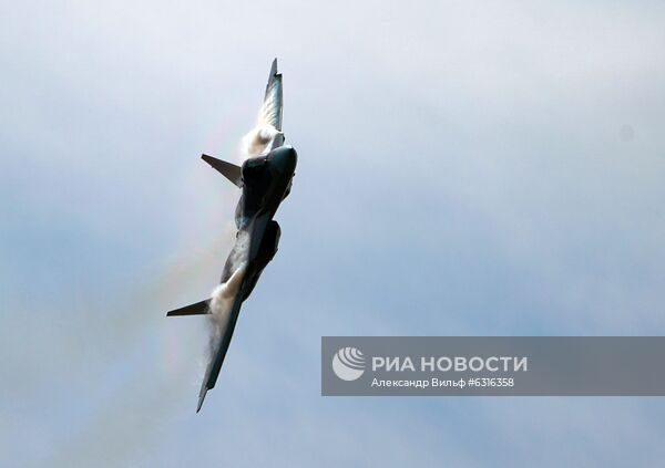 Форум "Армия-2020". Демонстрационные полеты