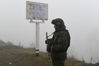 Нагорный Карабах. Российские миротворцы обеспечивают безопасность движения