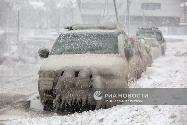 Последствия снежного циклона в Приморье