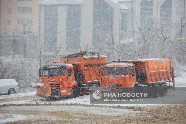 Последствия снежного циклона в Приморье