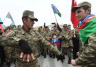 Военнослужащие азербайджанской армии в Агджабединском районе Азербайджана празднуют возвращение Лачинского района. Лачинский район со вторника официально перешел под контроль Азербайджана согласно договоренностям о прекращении огня в Нагорном Карабахе. Место: Азербайджан. Автор: Алексей Куденко/РИА Новости. Празднования в Азербайджане по случаю возвращения Лачинского района