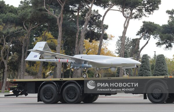 Военный парад в Баку