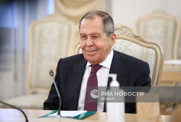 Встреча глав МИД РФ и Катара С. Лаврова и М. Аль-Тани