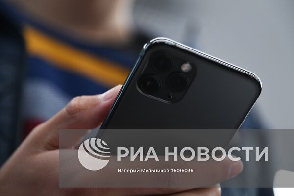 Старт продаж новых iPhone в России