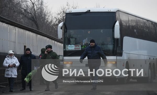 Обмен военнопленными между ДНР, ЛНР и Украиной в Донецкой области