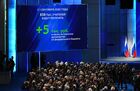 15 января 2020. Демонстрация программы поддержки учителей во время выступления президента РФ Владимира Путина с ежегодным посланием Федеральному Собранию.
Место: Россия, Москва. Автор: Владимир Астапкович/РИА Новости. Ежегодное послание президента РФ В. Путина Федеральному Собранию
