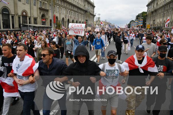 Несанкционированная акция оппозиции "Марш единства" в Минске