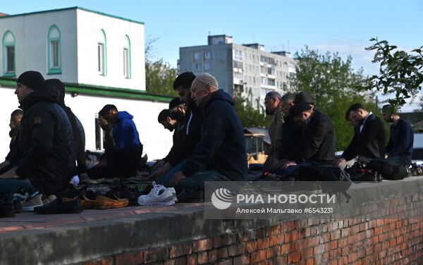 Празднование Ураза-байрама в России