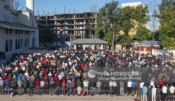 Празднование Ураза-байрама за рубежом