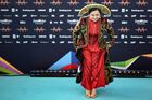 Певица Манижа (Россия) на бирюзовой ковровой дорожке перед началом церемонии открытия 65-го международного конкурса песни "Евровидение-2021" в круизном терминале Роттердама. Место: Нидерланды, Роттердам. Автор: Владимир Астапкович. ФОТО МЕСЯЦА