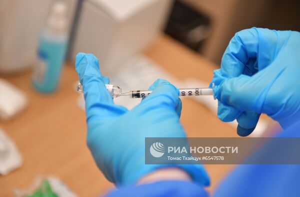 Вакцинация препаратом Sputnik V в Абхазии