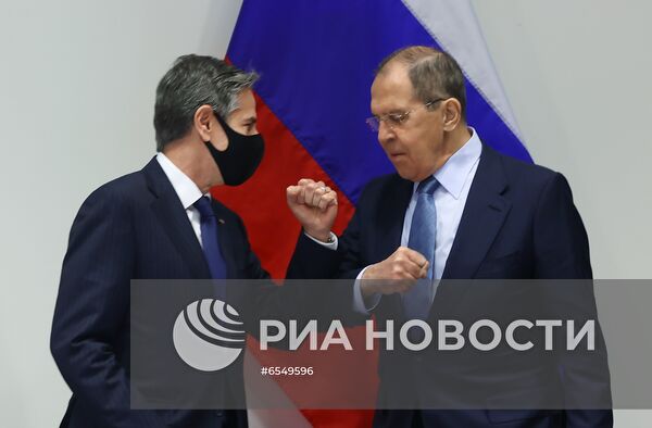 Визит главы МИД РФ С. Лаврова в Исландию