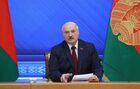 Президент Белоруссии Александр Лукашенко во время встречи с журналистами, представителями общественности, экспертного и медийного сообщества в формате открытого разговора во Дворце Независимости. Изображение является раздаточным материалом, предоставлено третьей стороной. Только редакционное использование. Запрет на архивирование, коммерческое использование, рекламную кампанию. Место: Белоруссия, Минск. П/к президента Белоруссии А. Лукашенко