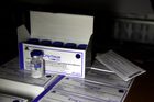 Коробки с ампулами вакцины "Спутник Лайт" от COVID-19 во время разгрузки гуманитарного конвоя МЧС России, который доставил в ДНР более 92 тонн лекарственных препаратов и медицинских изделий. Этим конвоем из России в Донецк также доставлены 250 тыс. доз вакцины от коронавируса "Спутник Лайт". Место: Украина, Донецк. Автор: Сергей Аверин/РИА Новости. 104-й гуманитарный конвой МЧС России прибыл в Донецк