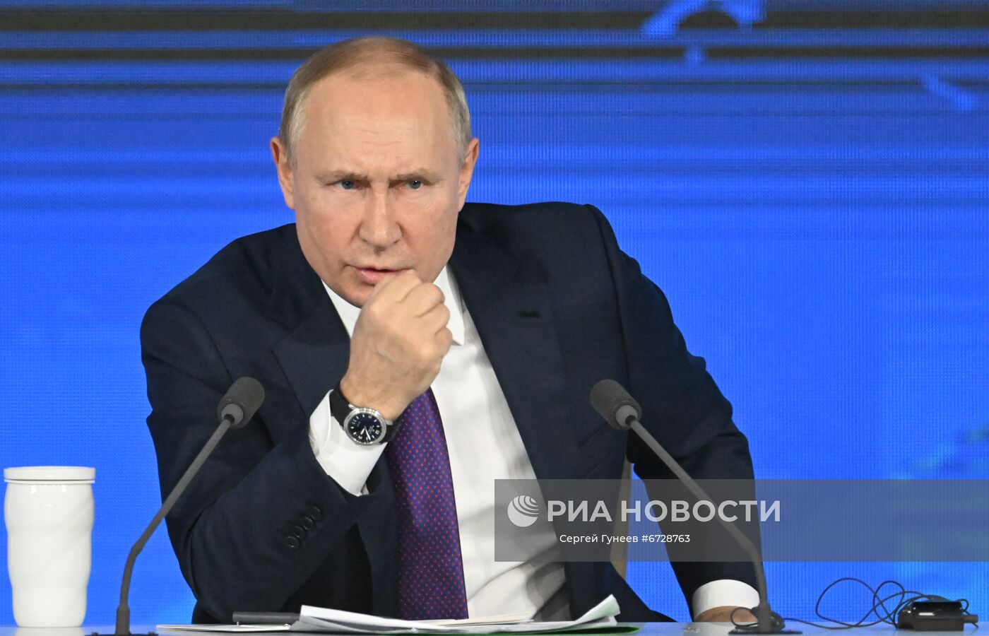 Ежегодная пресс-конференция президента России Владимира Путина