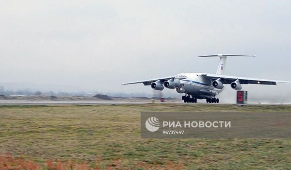 Военные Таджикистана и Армении из состава миротворцев ОДКБ вылетают в Казахстан