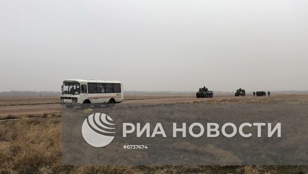Российских туристов эвакуировали из Алма-Аты самолетом военно-транспортной авиации
