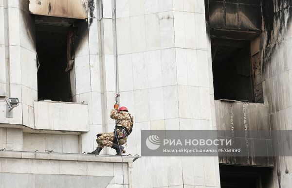 Восстановительные работы после беспорядков в Алма-Ате