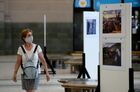 Выставка победителей Международного конкурса фотожурналистики имени Андрея Стенина на железнодорожной станции "Ретиро" в Буэнос-Айресе. Конкурс имени Андрея Стенина проводится ежегодно с целью поддержать молодых фоторепортеров и привлечь общественное внимание к задачам современной фотожурналистики. Работы победителей выставляются во многих городах мира. В 2021 году конкурс собрал более 4500 работ из 70 стран. В 2022 году конкурс принимает работы до 28 февраля. Место: Аргентина, Буэнос-Айрес. Автор: Игнасио Амикони/РИА Новости. Открытие выставки победителей конкурса им. Андрея Стенина в Буэнос-Айресе