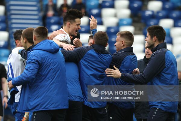 Футбол. ФНЛ. Матч "Балтика" - "Факел"