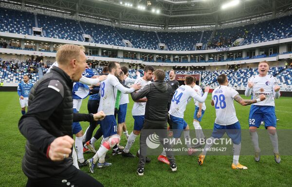 Футбол. ФНЛ. Матч "Балтика" - "Факел"