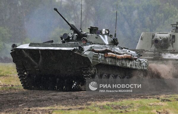 Работа ремонтно-восстановительного полка ВС РФ в зоне спецоперации