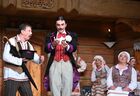Актеры Василий Сушицкий в роли Степана Криницкого и Михаил Свито в роли Адольфа Быковского (справа) в сцене из спектакля "Павлинка" в постановке Льва Литвинова на сцене Московского театра "Et Cetera". Место: Россия, Москва. Автор: Екатерина Чеснокова/РИА Новости. Спектакль "Павлинка" в рамках Дней культуры Белоруссии в России