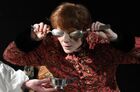Актриса Полина Кутепова в роли Маркизы де Мертей в сцене спектакля "Опасные связи" во время генеральной репетиции в театре "Мастерская Петра Фоменко" в Москве. Место: Россия, Москва. Автор: Сергей Пятаков/РИА Новости. Спектакль "Опасные связи" в театре "Мастерская Петра Фоменко"