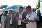 Губернатор Тульской области Алексей Дюмин (в центре) во время подготовки к открытию X Международного молодежного промышленного форума "Инженеры будущего – 2022" в Тульской области. Место: Россия, Тульская область. Автор: Виталий Белоусов/РИА Новости. Подготовка к открытию форума "Инженеры будущего" в Тульской области