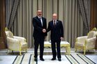 29 июня 2022. Президент РФ Владимир Путин и президент Азербайджана Ильхам Алиев (слева) во время встречи на полях шестого Каспийского саммита в Ашхабаде. Место: Туркменистан, Ашхабад. Автор: Михаил Климентьев. Президент РФ В. Путин принял участие в шестом Каспийском саммите