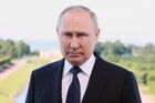 30 июня 2022. Президент РФ Владимир Путин обращается с видеоприветствием к участникам пленарного заседания X Петербургского международного юридического форума. Место: Россия, Санкт-Петербург. Автор: Михаил Метцель. Президент РФ В. Путин поприветствовал участников пленарного заседания X Петербургского международного юридического форума