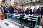 4 июля 2022. Председатель правительства РФ Михаил Мишустин осматривает международную промышленную выставку "Иннопром-2022" в МВЦ "Екатеринбург-Экспо". Третий справа – премьер-министр Казахстана Алихан Смаилов. Место: Россия, Свердловская область, Екатеринбург. Автор: Дмитрий Астахов/РИА Новости. Рабочая поездка премьер-министра РФ М. Мишустина в Свердловскую область