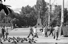 Памятник учёному-естествоиспытателю, специалисту по физиологии растений Клименту Тимирязеву на Тверском бульваре у площади Никитские ворота. Установлен в 1923 г. Авторы монумента: скульптор Сергей Меркуров и архитектор Дмитрий Осипов. Место: Москва. Автор: И. Невелев/РИА Новости. Памятник К. Тимирязеву у Никитских ворот
