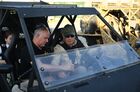 Генеральный директор медиагруппы "Россия сегодня" Дмитрий Киселев за рулем багги "Чаборз" на территории Российского университета спецназа в Гудермесе. Место: Чеченская Республика, Гудермес. Автор: Григорий Сысоев/РИА Новости. Генеральный директор медиагруппы "Россия сегодня" Д. Киселев посетил Российский университет спецназа в Гудермесе