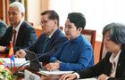 Министр иностранных дел Монголии Батмунхийн Батцэцэг (вторая справа) во время встречи с министром иностранных дел РФ Сергеем Лавровым в Улан-Баторе. Изображение является раздаточным материалом, предоставлено третьей стороной. Только редакционное использование. Запрет на архивирование, коммерческое использование, рекламную кампанию. Место: Монголия, Улан-Батор. Рабочий визит С. Лаврова в Монголию