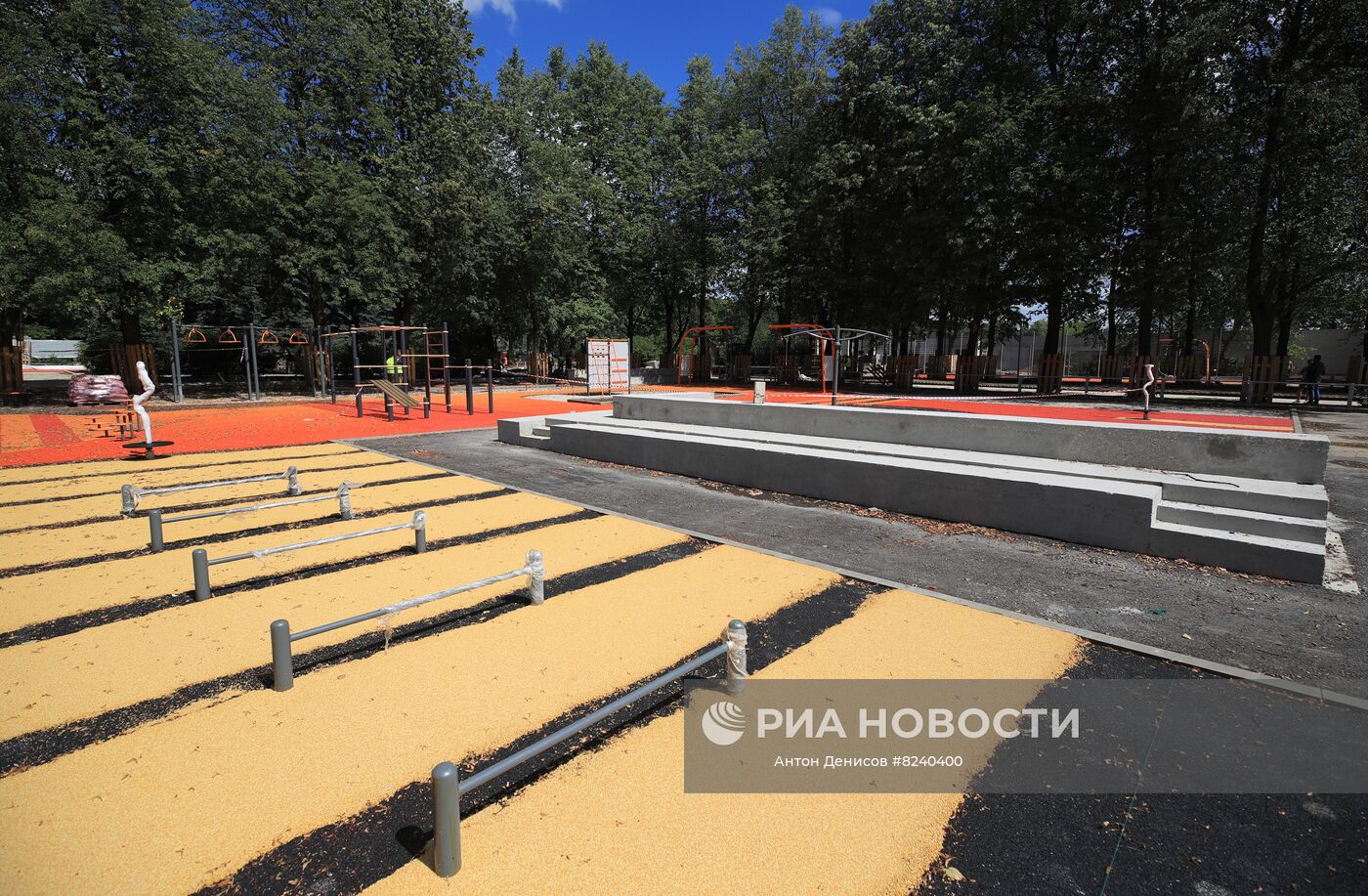 Спортивная площадка спорткомплекса "Авангард" в ходе реконструкции. Место: Россия, Москва. Автор: Антон Денисов/РИА Новости. Реконструкция спорткомплекса "Авангард"