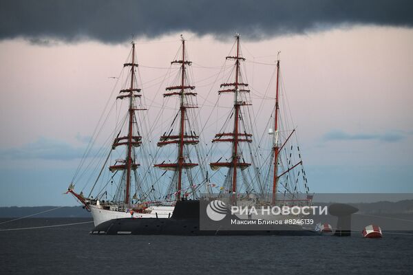 Празднование Дня ВМФ в Санкт-Петербурге