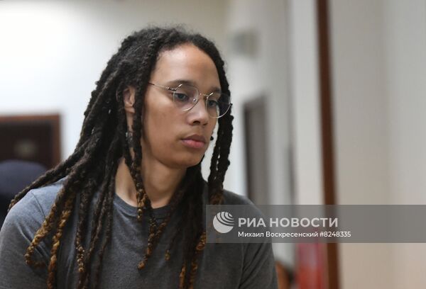 Суд приговорил американскую баскетболистку Б. Грайнер к 9 годам колонии