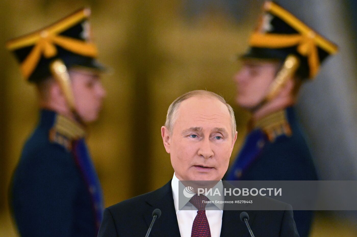20 сентября 2022. Президент РФ Владимир Путин на церемонии вручения верительных грамот чрезвычайными и полномочными послами иностранных государств в Александровском зале Большого Кремлёвского дворца. Место: Россия, Москва. Автор: Павел Бедняков/РИА Новости. Президент РФ В. Путин принял верительные грамоты у вновь прибывших послов иностранных государств