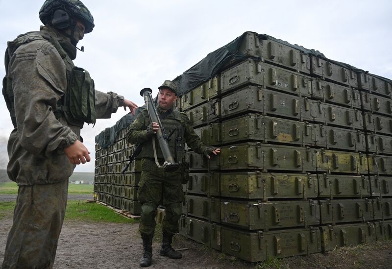 Военная подготовка мобилизованных перед отправкой в войска