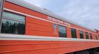 Пожарный поезд на железнодорожной станции поселка Найстенъярви Суоярвского района, куда он прибыл для тушения природных пожаров в этом районе. В Карелии действуют 39 очагов природных пожаров на площади активного горения 31,5 гектара. Максимально возможное качество. Стоп-кадр с видео, предоставленного МЧС РФ. Изображение является раздаточным материалом, предоставлено третьей стороной. Только редакционное использование. Запрет на архивирование, коммерческое использование, рекламную кампанию. Место: Россия, Республика Карелия. Природные пожары в Карелии