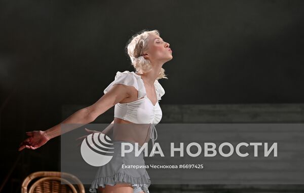 Спектакль "Лолита" в театре "У Никитских ворот"
