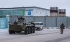 Бронетранспортер на одной из улиц в Нур-Султане. Массовые протесты в Казахстане начались в первые дни 2022 года. Тогда жители городов Жанаозен и Актау на западе страны выступили против двукратного роста цен на сжиженный газ, затем протесты распространились на другие города. До 19 января на всей территории Казахстана введен режим ЧП. Место: Казахстан, Нур-Султан. Автор: Владислав Воднев/Sputnik/РИА Новости. Ситуация в Казахстане на фоне протестов