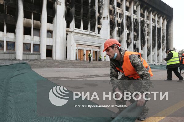 Восстановительные работы после беспорядков в Алма-Ате