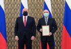 Премьер-министр РФ М. Мишустин вручил премии правительства в области СМИ за 2021 год 