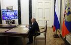 Президент РФ В. Путин провел совещание по борьбе с пожарами